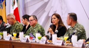 Guanajuato reúne a gobernadores del Centro-Occidente; acuerdan reforzar vigilancia en carreteras y zonas limítrofes Guanajuato reúne a gobernadores del Centro-Occidente; acuerdan reforzar vigilancia en carreteras y zonas limítrofes