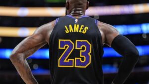 ¡BOMBAZO! …Lebron James firma con los 76ers de Philadelphia ¡BOMBAZO! …Lebron James firma con los 76ers de Philadelphia
