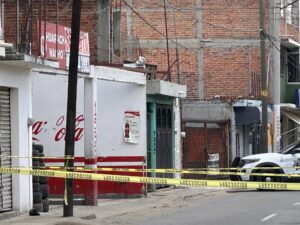 Dos personas resultan lesionadas tras ataque armado en la colonia Ganadera; agresores huyen en motocicleta Dos personas resultan lesionadas tras ataque armado en la colonia Ganadera; agresores huyen en motocicleta