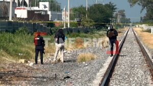 Hallan sin vida a hombre sobre las vías del tren en la colonia Roma de Irapuato Hallan sin vida a hombre sobre las vías del tren en la colonia Roma de Irapuato