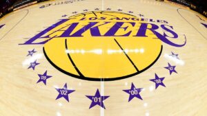 Los Angeles Lakers tienen nuevo dueño Los Angeles Lakers tienen nuevo dueño