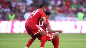 Preocupación por Jamal Musiala, vuelve a desmayarse en un partido de Bayern Munich Preocupación por Jamal Musiala, vuelve a desmayarse en un partido de Bayern Munich