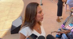 Lorena Alfaro cuestiona falta de estudios técnicos sobre tren de pasajeros; advierte posibles impactos en Irapuato Lorena Alfaro cuestiona falta de estudios técnicos sobre tren de pasajeros; advierte posibles impactos en Irapuato