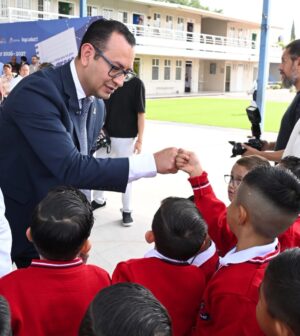 Arranca ciclo escolar 2026-2027 en Irapuato con llamado a fortalecer la educación Arranca ciclo escolar 2026-2027 en Irapuato con llamado a fortalecer la educación