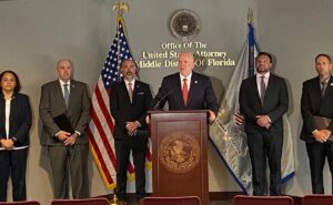 EU acusa a cuatro integrantes del CJNG de narcoterrorismo y tráfico de armas EU acusa a cuatro integrantes del CJNG de narcoterrorismo y tráfico de armas
