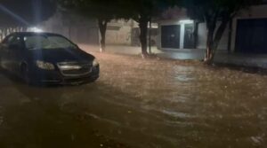 Lluvias intensas provocan afectaciones y activan medidas preventivas en Irapuato Lluvias intensas provocan afectaciones y activan medidas preventivas en Irapuato