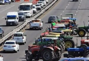 Campesinos anuncian nuevos bloqueos en carreteras de Guanajuato para este 9 de septiembre Campesinos anuncian nuevos bloqueos en carreteras de Guanajuato para este 9 de septiembre