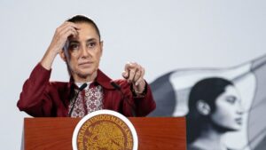 «Ya no veo a alguien que quiera ser candidato»: Sheinbaum niega una próxima reunión con Grecia Quiroz, alcaldesa de Uruapan «Ya no veo a alguien que quiera ser candidato»: Sheinbaum niega una próxima reunión con Grecia Quiroz, alcaldesa de Uruapan