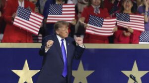 «Si los republicanos ganan, ustedes ganan con nosotros»: Trump ofrece 5 mil dólares a votantes de EU «Si los republicanos ganan, ustedes ganan con nosotros»: Trump ofrece 5 mil dólares a votantes de EU