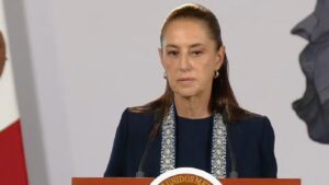 «Ni en las clases ni en el recreo se podrán usar»: Sheinbaum confirma que restricción al uso de celulares en escuelas entrará en vigor en noviembre «Ni en las clases ni en el recreo se podrán usar»: Sheinbaum confirma que restricción al uso de celulares en escuelas entrará en vigor en noviembre