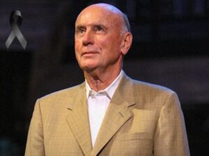 Fallece a los 93 años Bob Pettit, leyenda de los Hawks y primer MVP de la NBA Fallece a los 93 años Bob Pettit, leyenda de los Hawks y primer MVP de la NBA