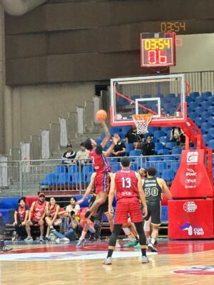 Panteras se impone en Irapuato y toma ventaja en la serie ante Freseros Panteras se impone en Irapuato y toma ventaja en la serie ante Freseros