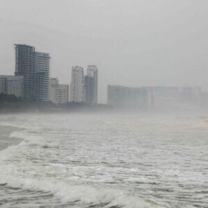 Huracán «Polo» y tormenta tropical «Rachel» provocarán lluvias intensas este Lunes. Huracán «Polo» y tormenta tropical «Rachel» provocarán lluvias intensas este Lunes.