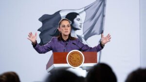 «Son unos delincuentes»: Sheinbaum pedirá a Interpol que reactive ficha roja contra Inés Gómez Mont y Álvarez Puga «Son unos delincuentes»: Sheinbaum pedirá a Interpol que reactive ficha roja contra Inés Gómez Mont y Álvarez Puga