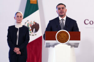 Bloqueo de cuentas del exsecretario de Economía de Sinaloa no está ligado al caso Rocha Moya: García Harfuch Bloqueo de cuentas del exsecretario de Economía de Sinaloa no está ligado al caso Rocha Moya: García Harfuch