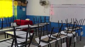Suspenden clases este lunes en tres municipios de Sinaloa ente el pronostico de lluvias Suspenden clases este lunes en tres municipios de Sinaloa ente el pronostico de lluvias