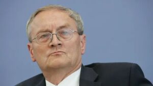 Detienen al ex jefe de inteligencia de Alemania por sospecha de espionaje Detienen al ex jefe de inteligencia de Alemania por sospecha de espionaje