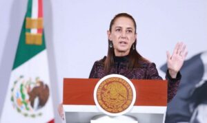 Sheinbaum minimiza la suspensión de vuelos a Tulum y niega que sea por inseguridad Sheinbaum minimiza la suspensión de vuelos a Tulum y niega que sea por inseguridad