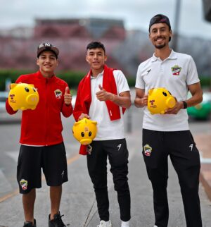 Jugadores de la Serie B del Irapuato participan en colecta a favor del Teletón Jugadores de la Serie B del Irapuato participan en colecta a favor del Teletón