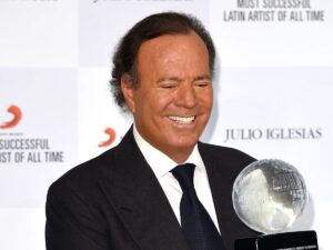 Fiscalía española avala que se investigue a Julio Iglesias por presunta agresión sexual Fiscalía española avala que se investigue a Julio Iglesias por presunta agresión sexual