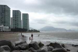 «Trudy» se debilita, pero el frente frío numero 2 mantiene riesgo de inundaciones en el sur de México «Trudy» se debilita, pero el frente frío numero 2 mantiene riesgo de inundaciones en el sur de México