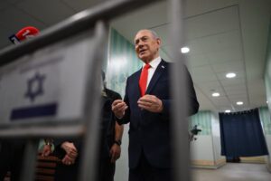 Ciudadanos palestinos de Israel acuden a las urnas para intentar desplazar a Netanyahu Ciudadanos palestinos de Israel acuden a las urnas para intentar desplazar a Netanyahu
